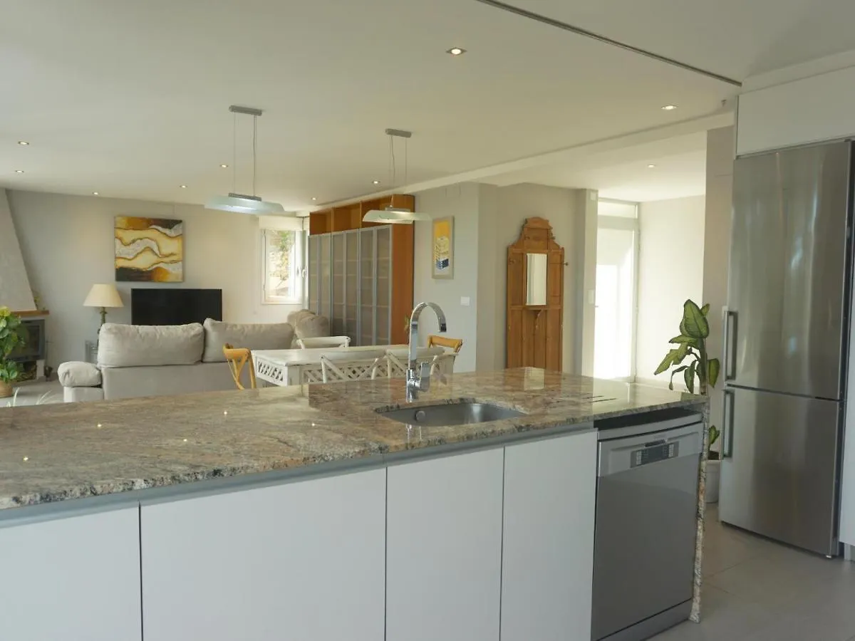Preciosa Villa Con Vistas Al Mar Cunit 0*,